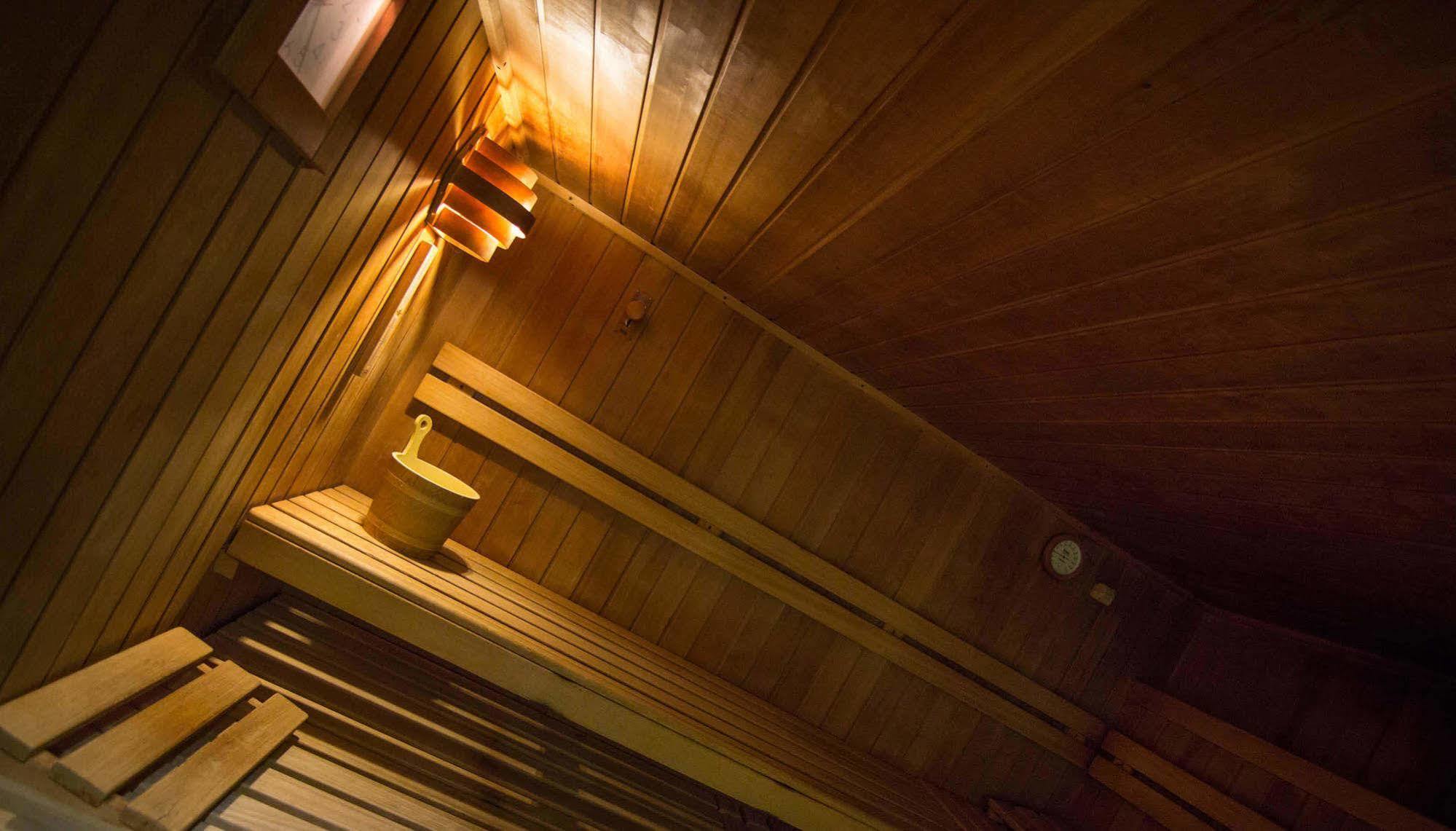 Bed and Breakfast Berghof Garni - The Dom Collection Saas-Fee Exterior foto